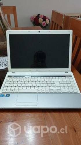 Packard Bell New 90 en desarme
