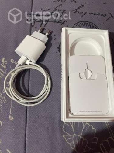 Celular iPhone 12 de 128 GB