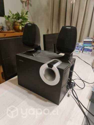 Parlantes 2.1 Edifier para PC M1335B