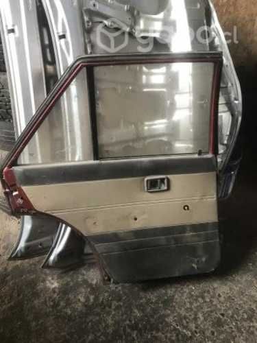 Puertas nissan sentra i