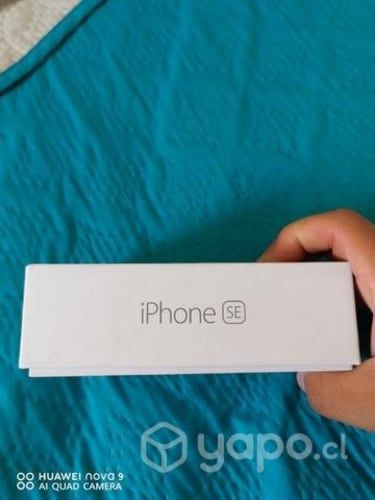 IPhone SE de 32 GB + Caja y accesorios originales