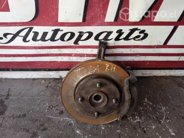 Muñon Delantero RH Nissan Tiida