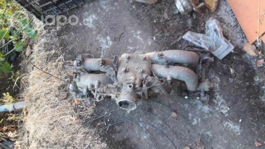 Múltiple de admisión original Subaru legacy 1993