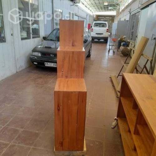 Estante vinilos escalonado