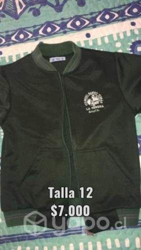 Ropa colegio Santo Tomas La Serena
