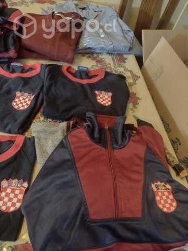 Ropa del colegio Croacia