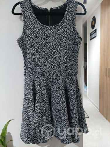 Vestido acinturado talla L