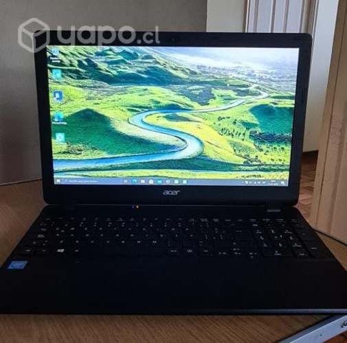 Laptop Acer Aspire ES1-531