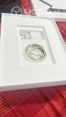 Ipad pro 5 gen. 256 gb chip m1 + magic keyboard