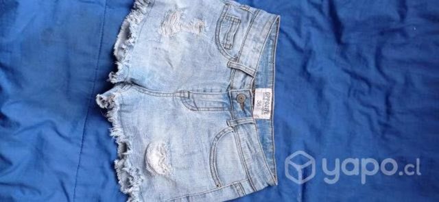 Lote de ropa de marca