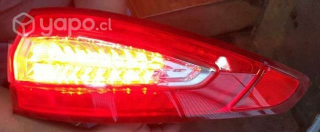 Foco costado derecho Fusion 2013 2016 nuevo origin