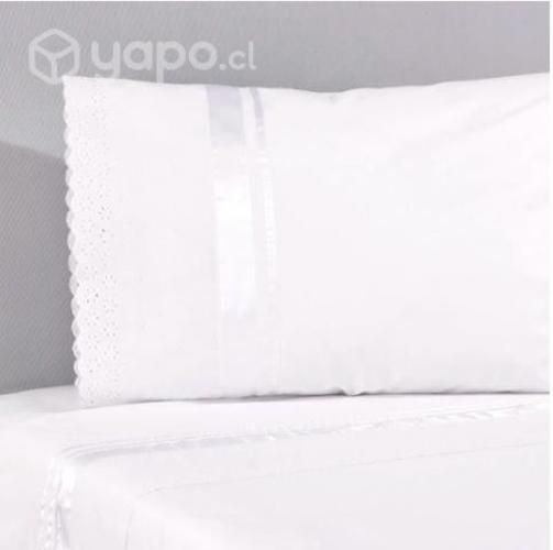 Set sábana clásica broderie blanco 220 hilos 2 pla