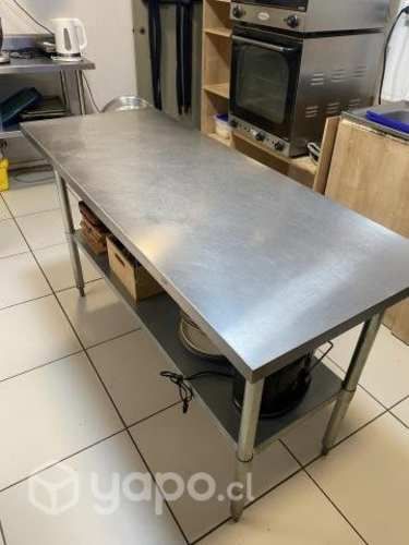 Mesón de acero inoxidable