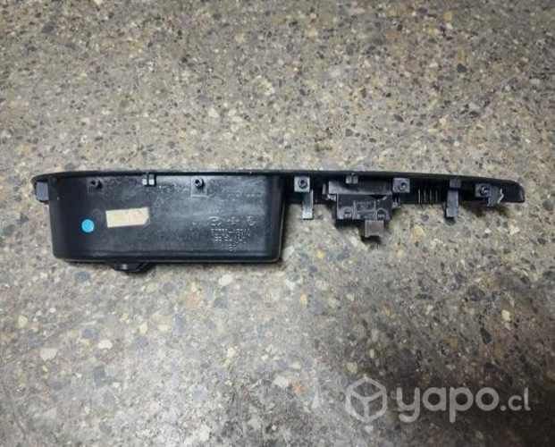 Botonera Alzavidrio Delant Derecha Hyunda Accent