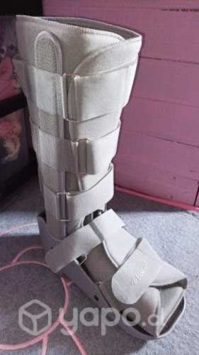 Bota ortopedica + muletas