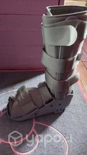 Bota ortopedica + muletas