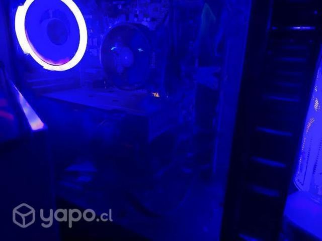 Pc gamer o permuta por iPhone (leer descripción)