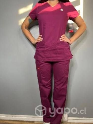 Uniforme tecnólogo médico