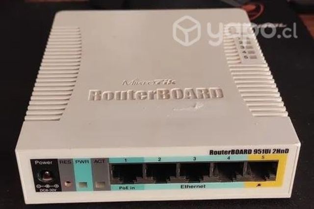 Router Mikrotik Rb951ui-2hnd