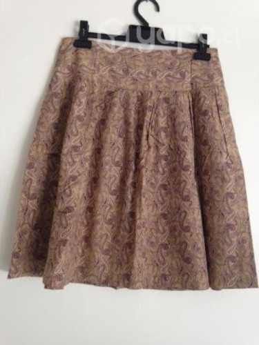 Faldas talla S, metros Tobalaba y Colón