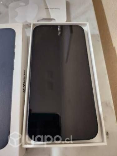 Iphone 13 color azul media noche