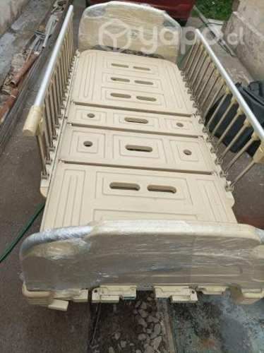 Catre clínico americano