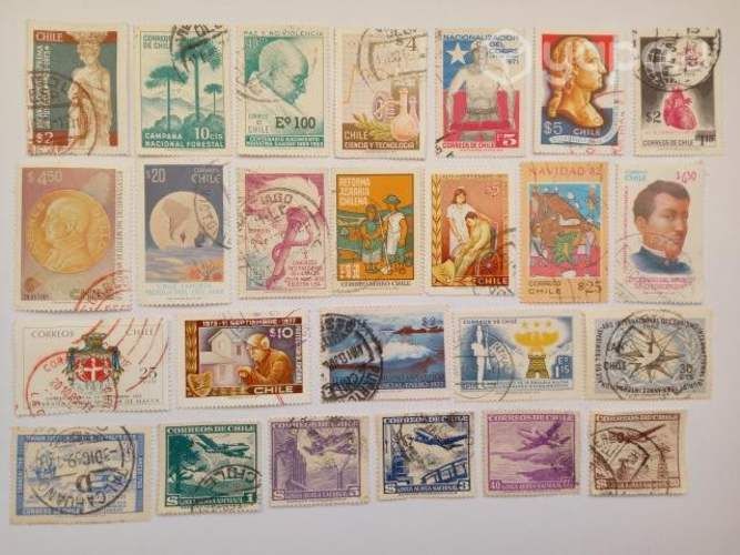 Lote 41.- 120 sellos chilenos