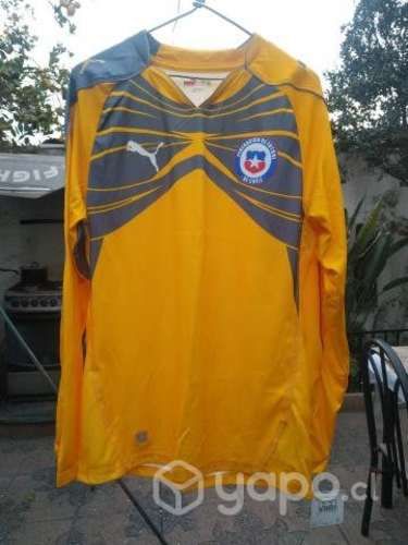 P05: camiseta arquero fútbol chile 2011