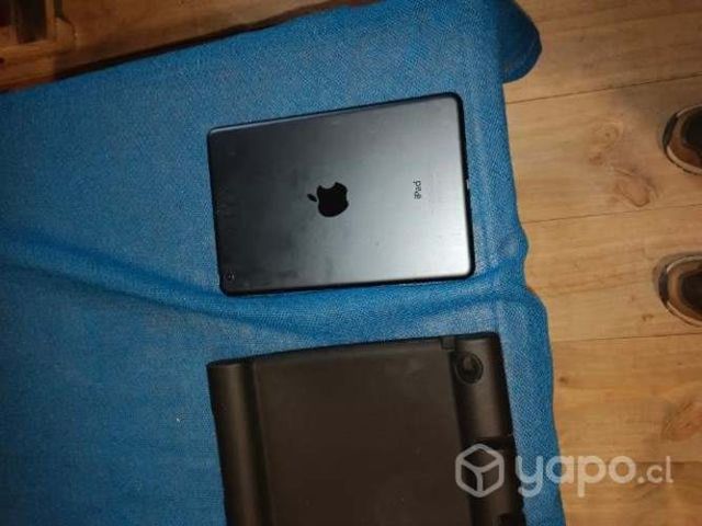 IPad casi nuevo