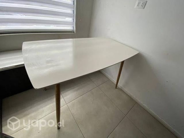 Mesa estilo nórdico