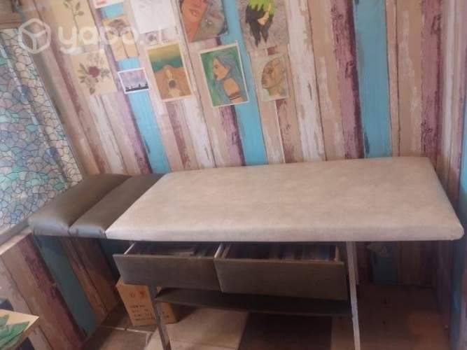 Camilla para masajes o podología.