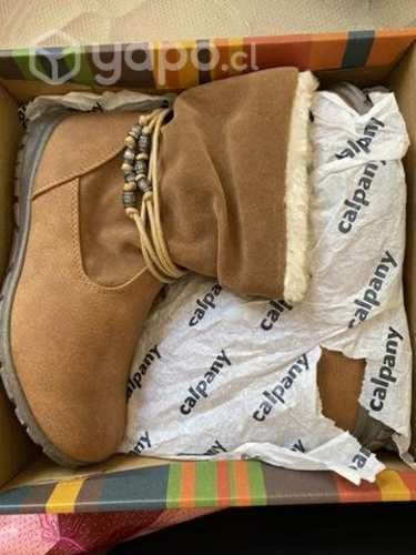 Botas calpany nuevas número 34