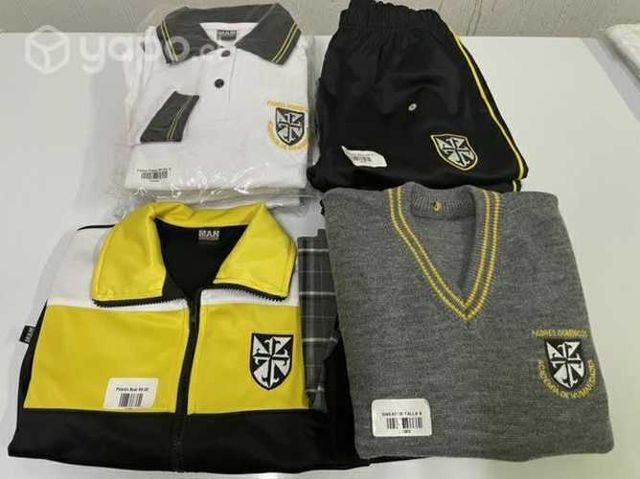 Uniformes nuevos ( academia de humanidades)