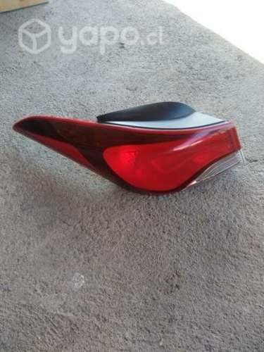 Foco trasero Hyundai New Elantra 12 al 17 izquierd