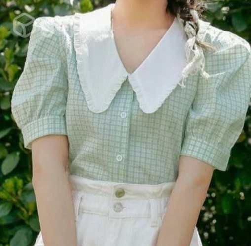 Blusa verde con babero