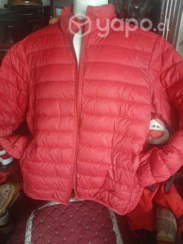 Parka roja varon