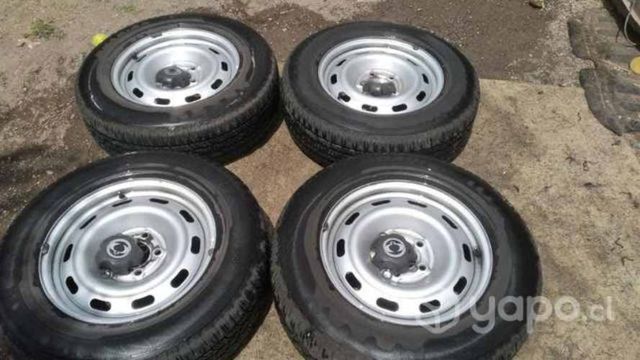 Llantas aro 17 ssangyong musso con neumatico