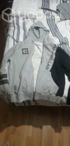 Poleron caterpillar talla L