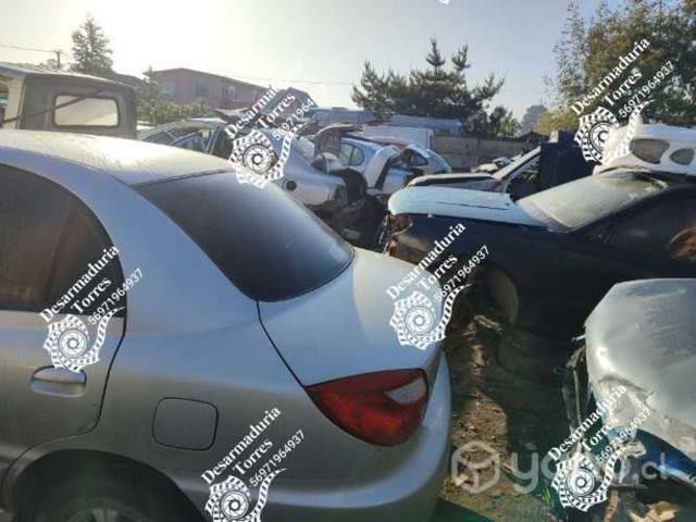 Maletero Kia rio 2001