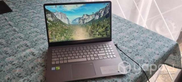 Asus Vivobook S15 i7 8th Gen
