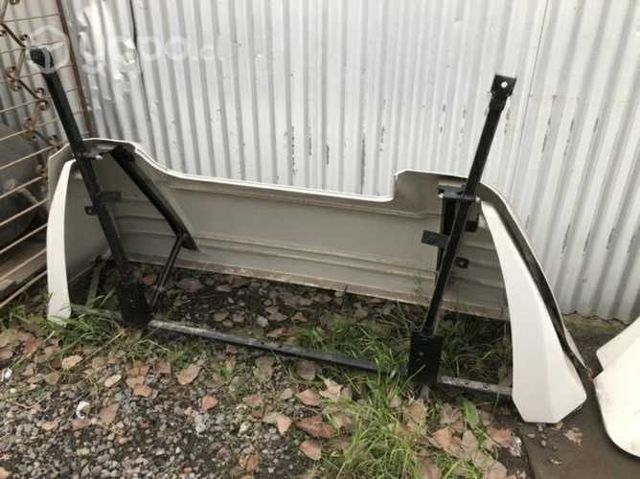 Spoiler de techo volvo vm