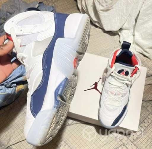 Jordán Jumpman Two trey