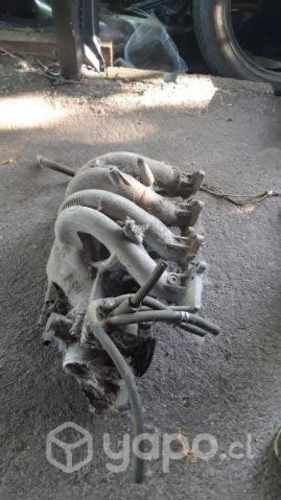 Múltiple de admisión Toyota Corolla 1997