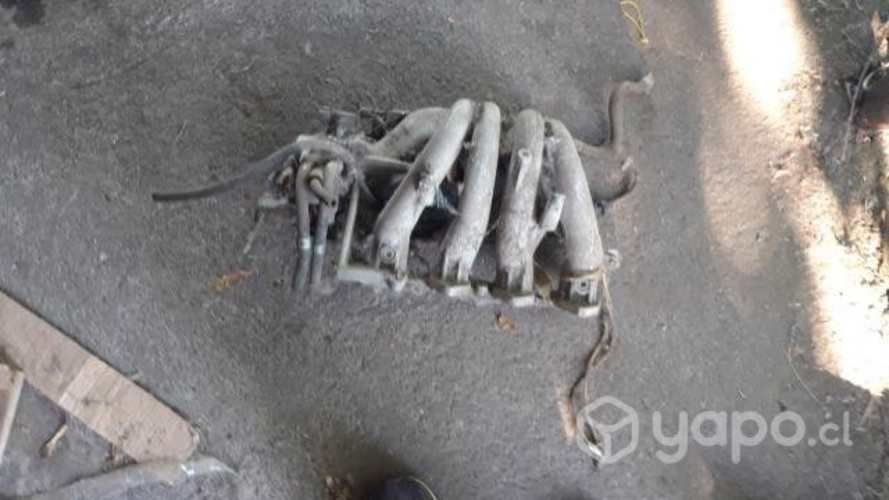 Múltiple de admisión Toyota Corolla 1997