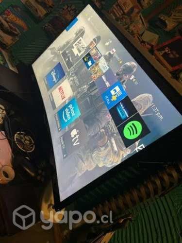 Play 4 más un monitor hd