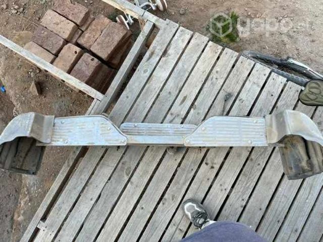 Parachoques trasero Mitsubishi Montero 1999