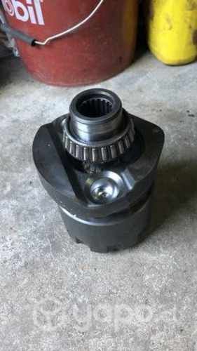 Bomba mando final Komatsu