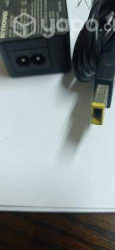 Cargador Lenovo