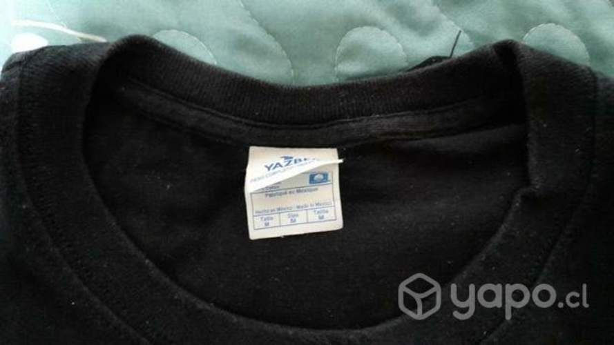 Polera negra de Rock