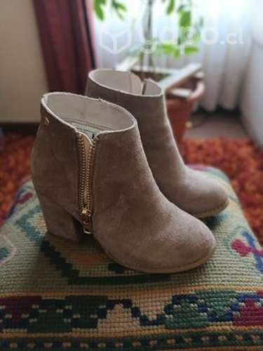 Botines talla 35
